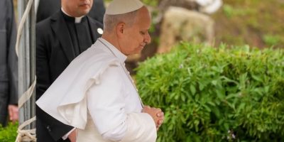 Pope criticises ‘tyrants’ who spend billions on wars after Trump spat