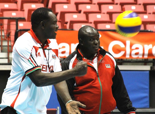 Malkia Strikers head coach David Lung'aho (right) and his assistant Japheth Munala (left) overseeing the team in training.PHOTO/KVF