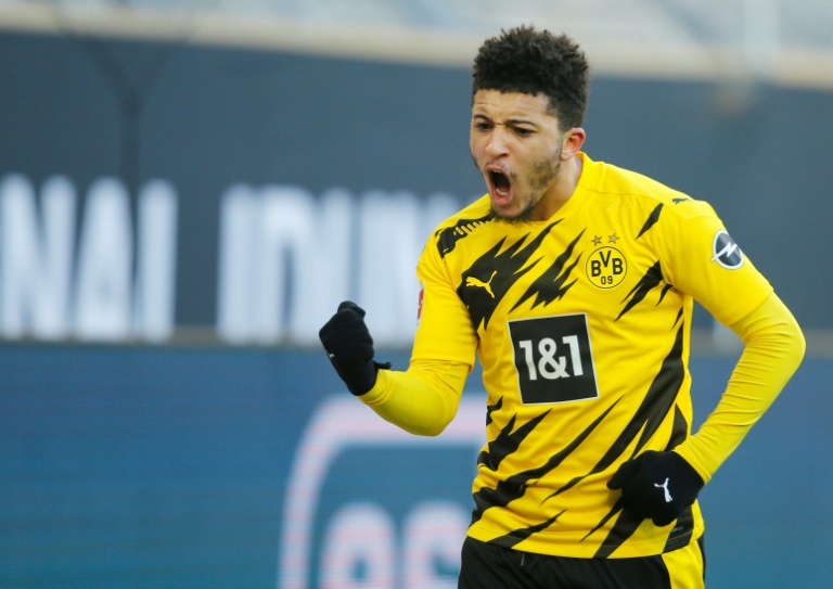 Sancho grabs assist on Dortmund return