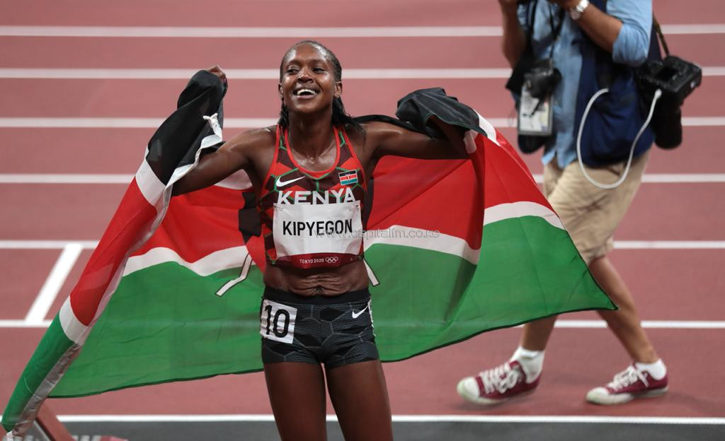 Faith Kipyegon keen to avoid ‘banana skin’ moment in Worlds final