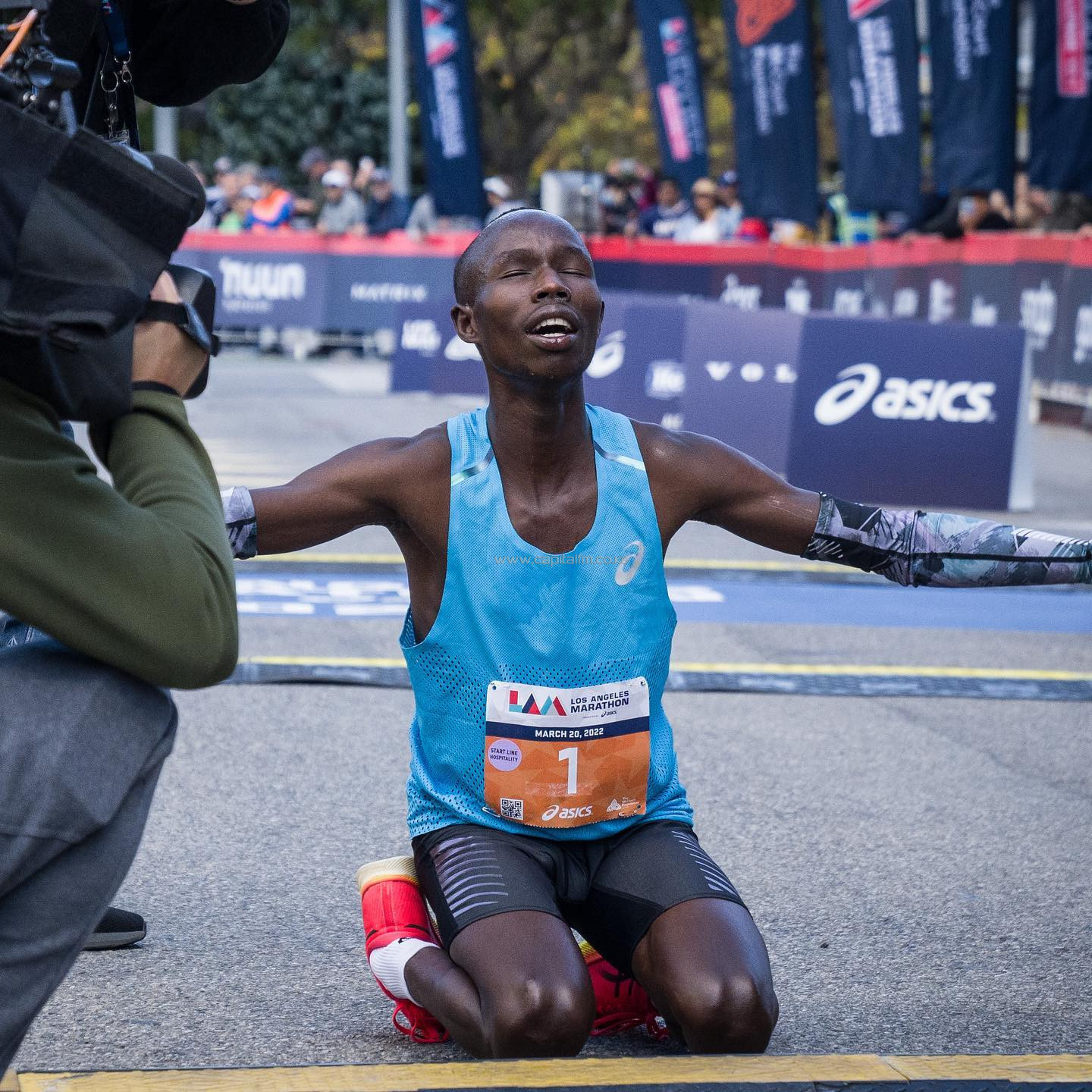 No looking back for Korir as he eyes podium finish at Chicago Marathon