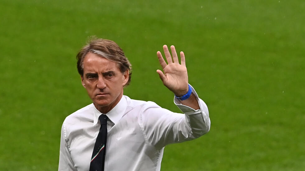 Roberto Mancini in shock resignation as Italy coach