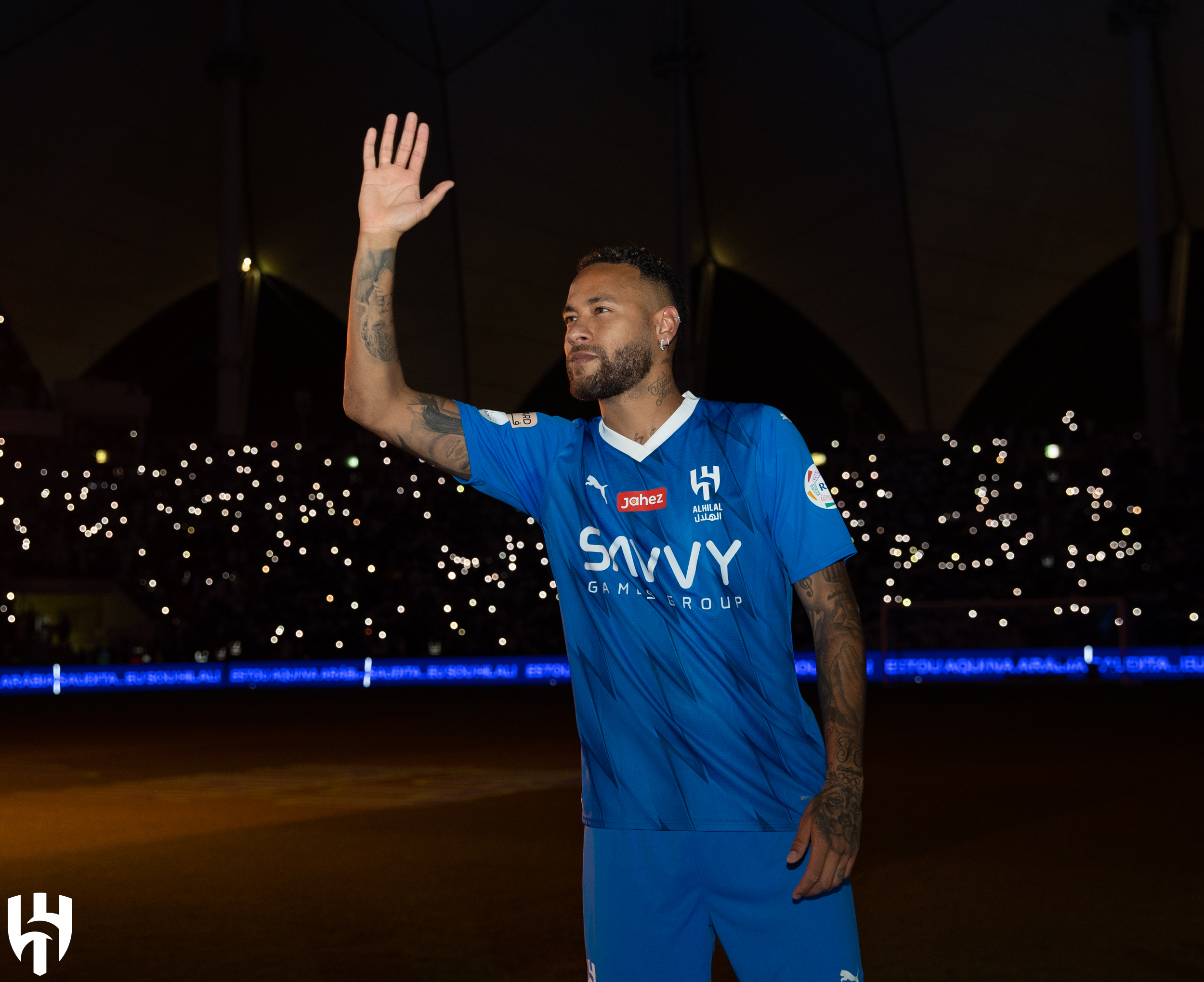 Neymar gets rapturous welcome at big-spending Saudi club