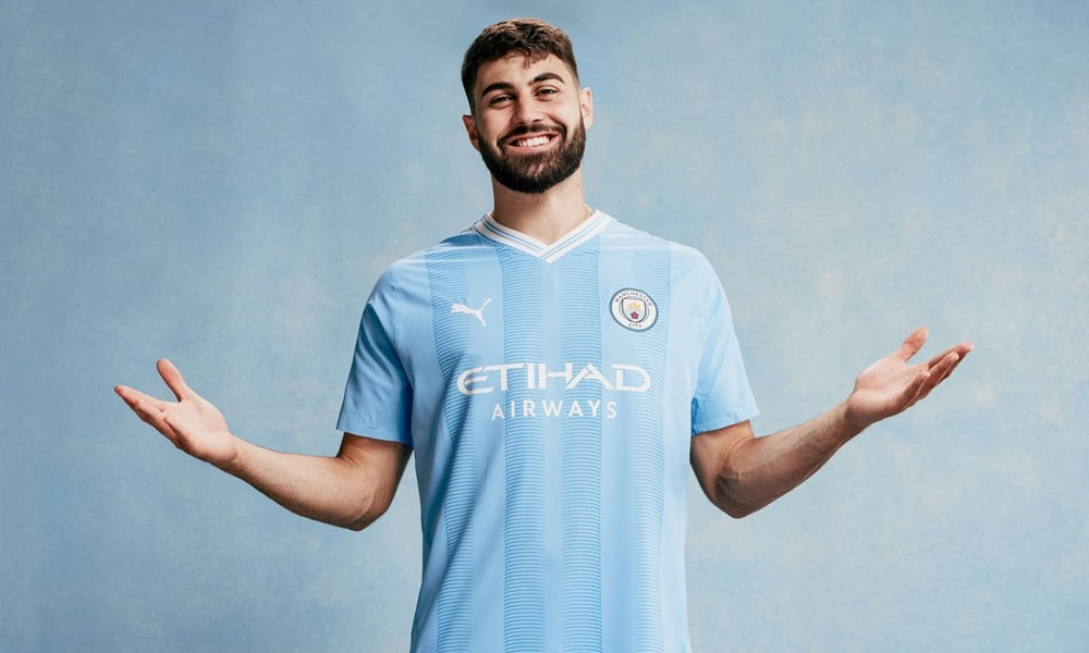Croatia defender Gvardiol signs five-year Man City deal