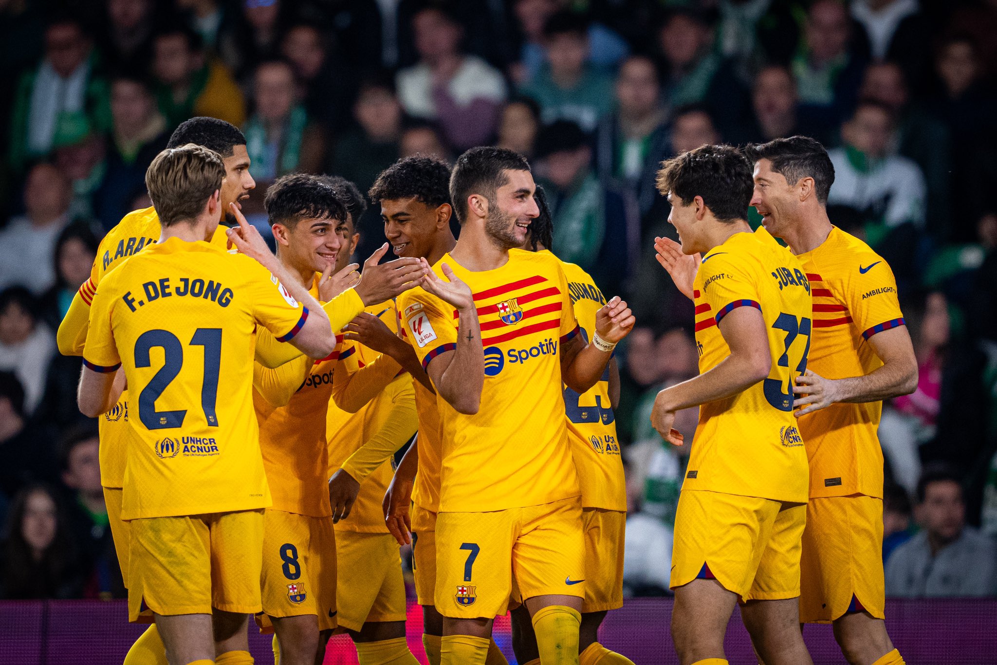 Torres hatrick inspires Barcelona to huge win away to Betis