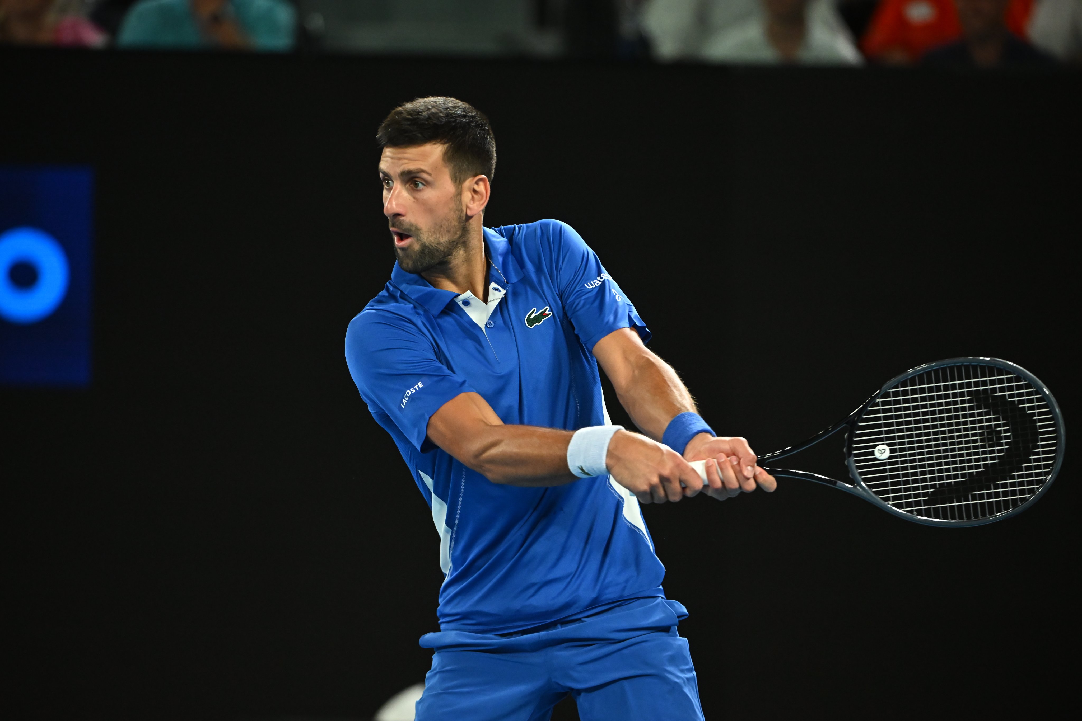 Djokovic breezes through to Australian Open quarter finals in emphatic victory