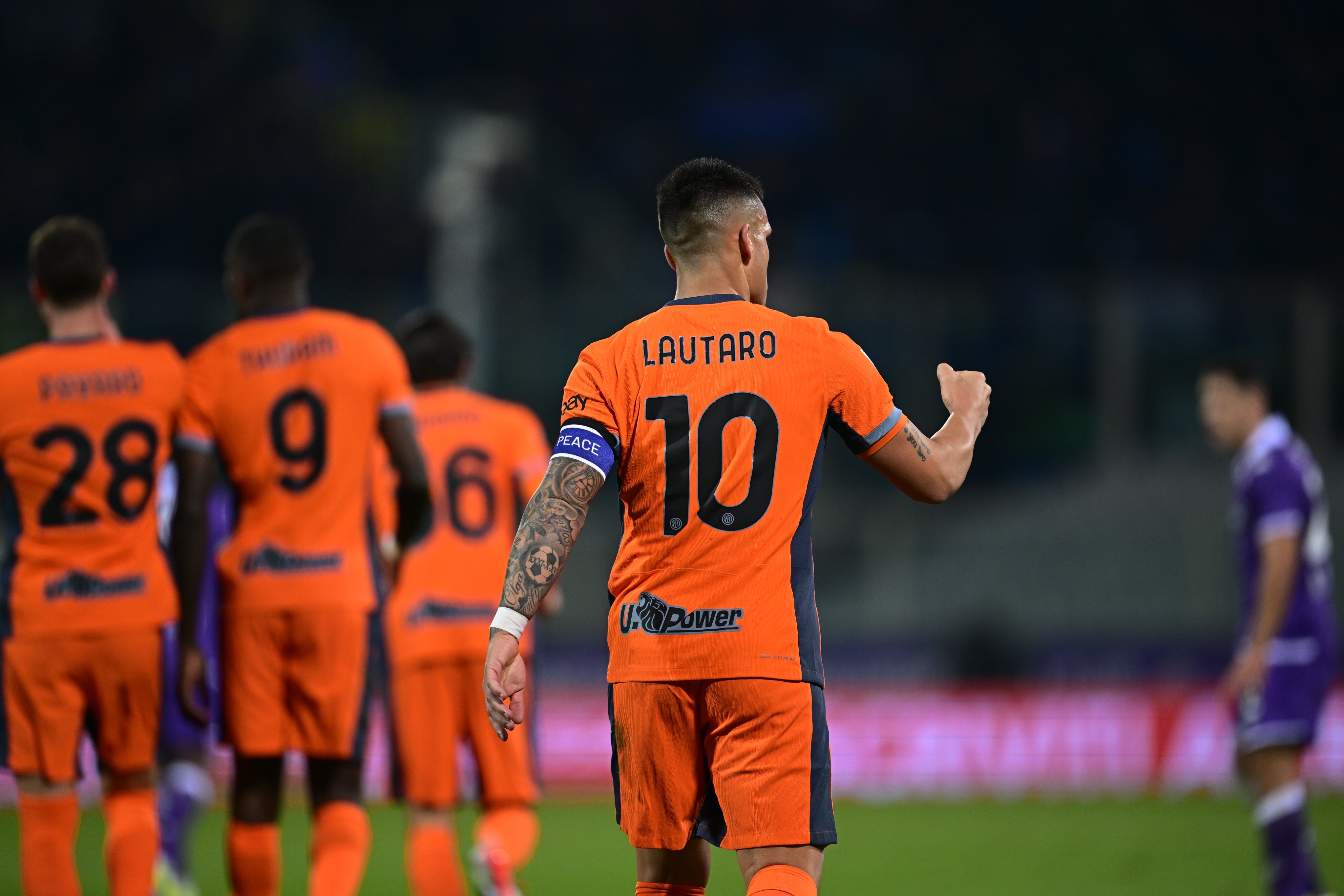 Inter win on the roat to Fiorentina, storm Serie A summit
