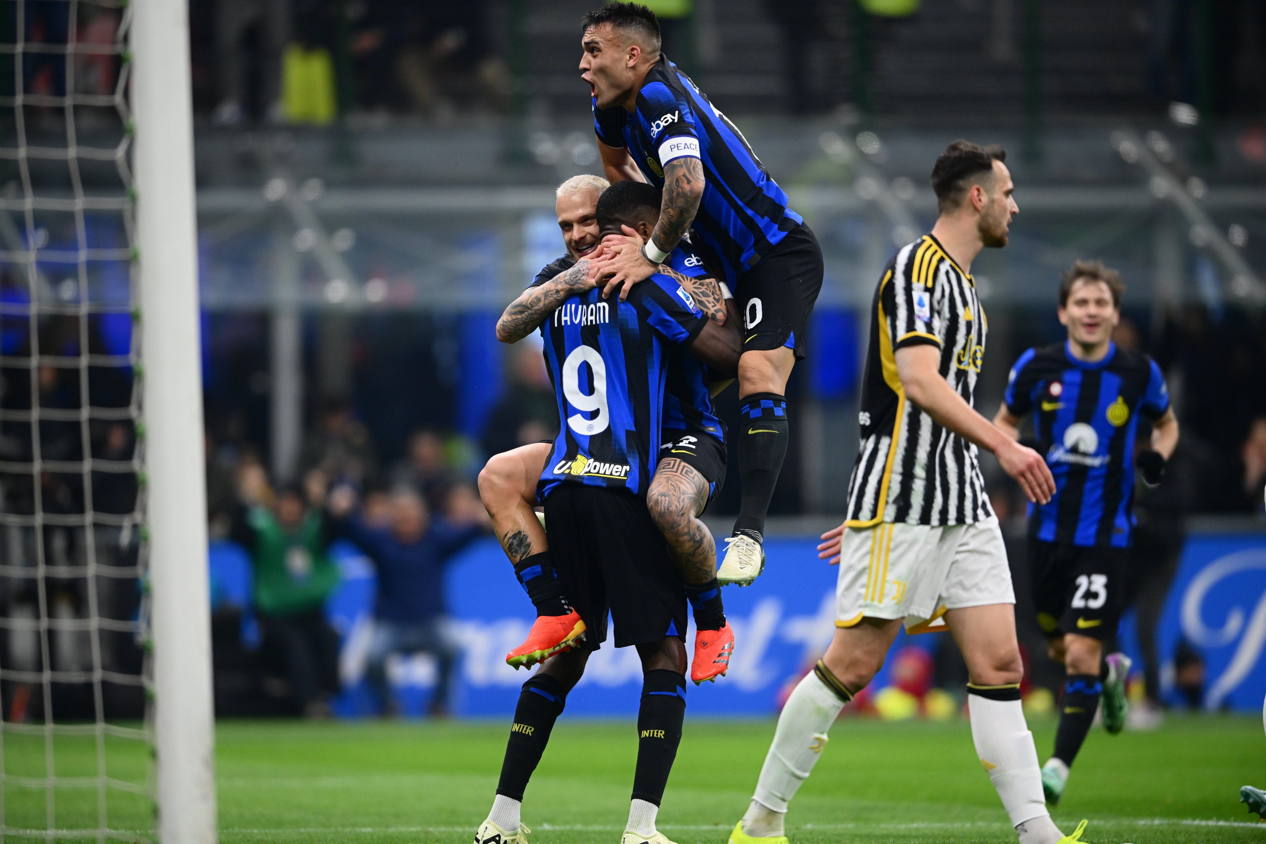 Inter beat Juventus to go four points clear top of Serie A