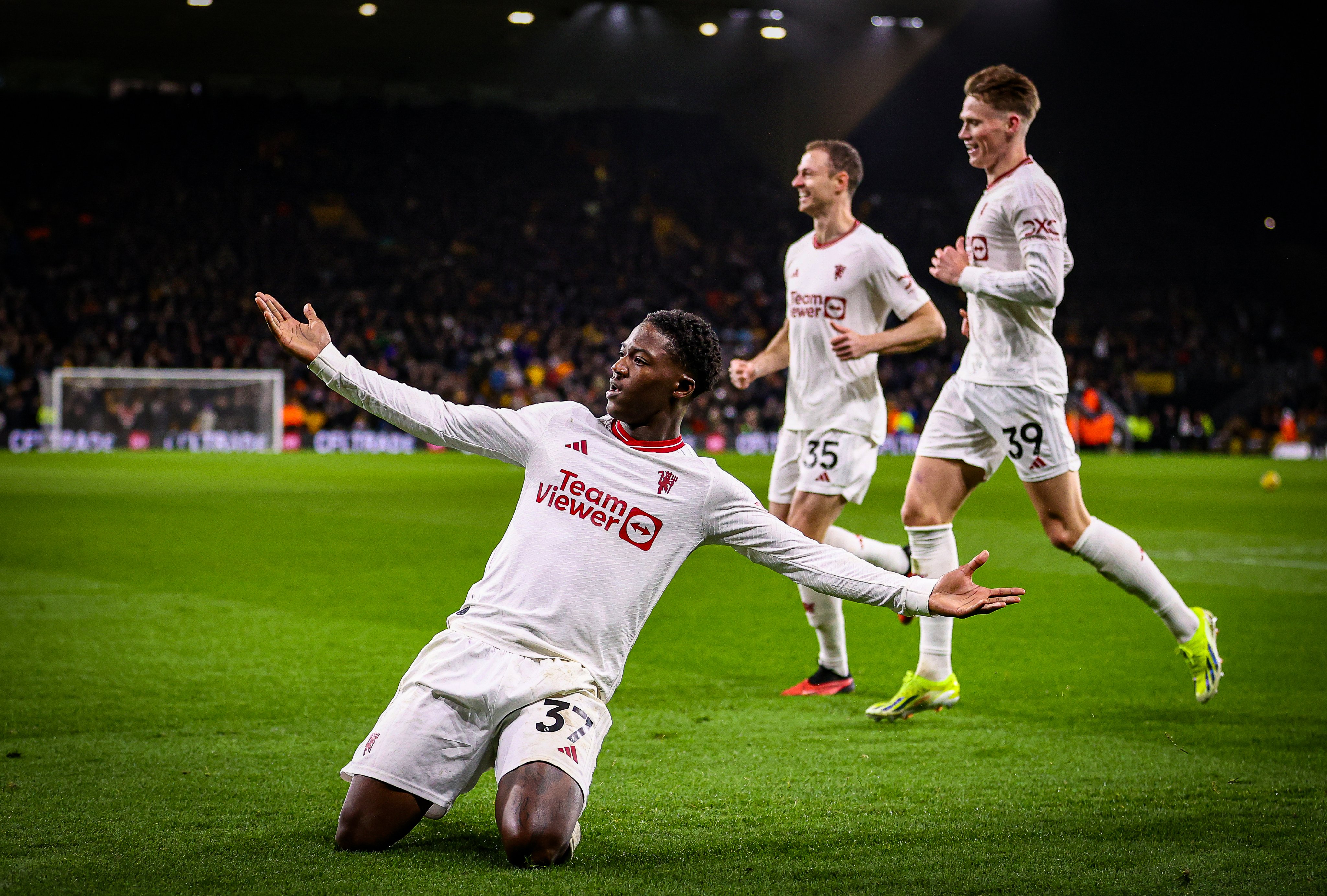 Teen Mainoo scores at the death as United edge Wolves in seven goal feast