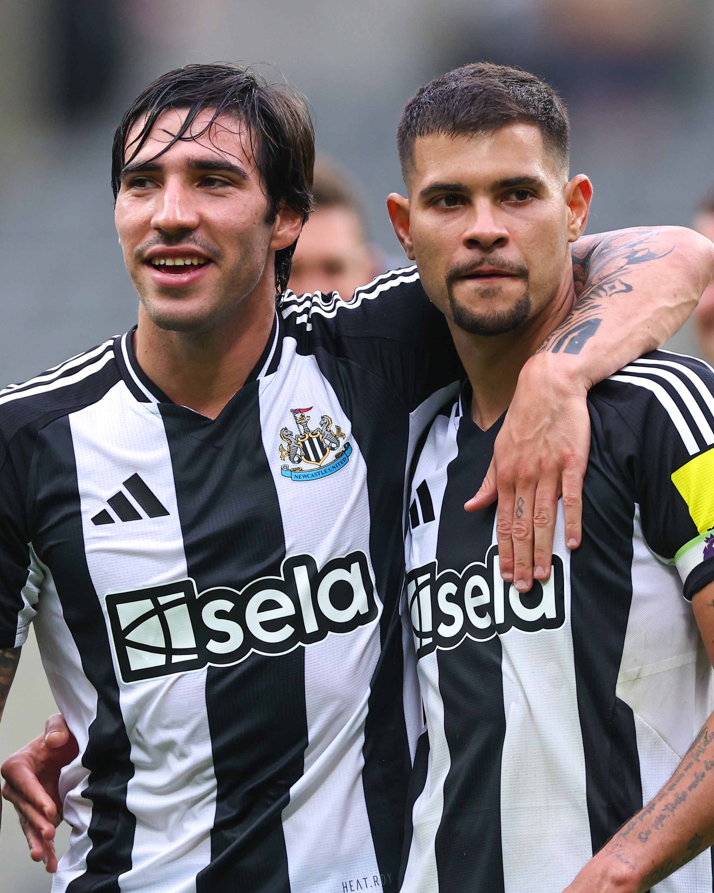 Arsenal set to sign Newcastle captain Guimaraes