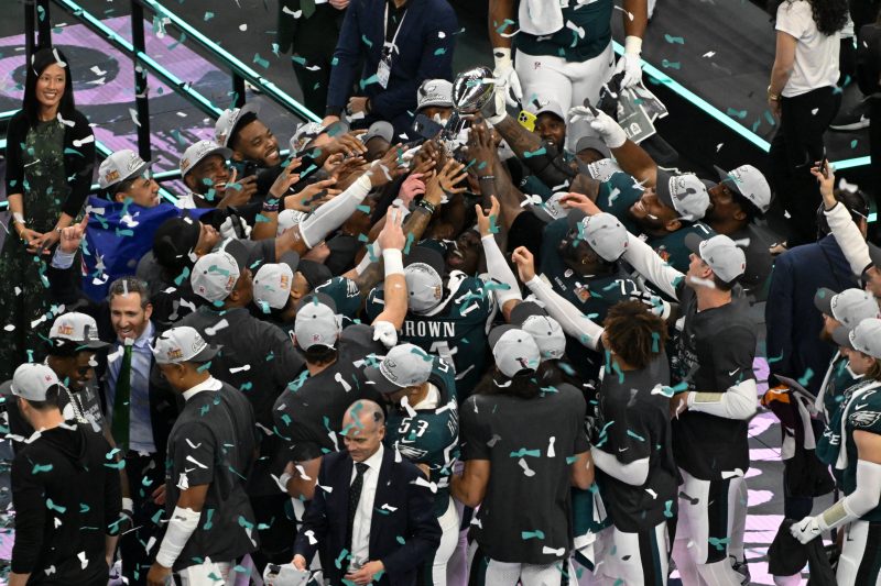 Eagles demolish Chiefs to deny them Super Bowl three-peat